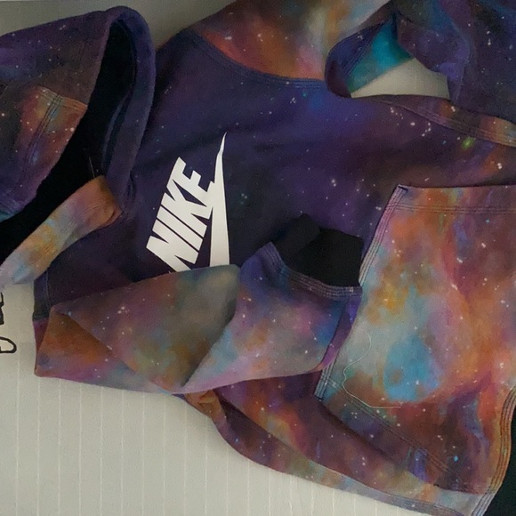Nike Hoodie - Picture 5 of 6